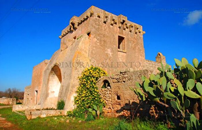 Casa con 5 locali in vendita in Strada Vicinale Masseria Colombo Pompeiano, PresicceAcquarica