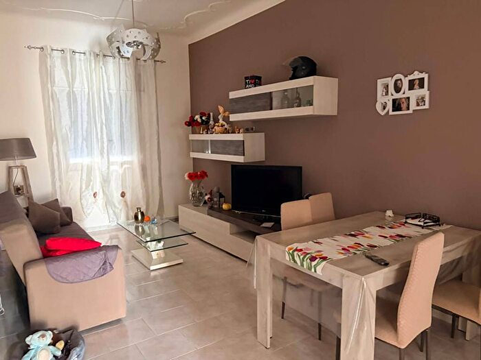 Appartamento bilocale in affitto in Via Lùpoli, Tre Carrare, Taranto