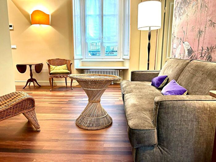 Appartamento trilocale in affitto in Via Vincenzo Monti, Vincenzo Monti, Milano