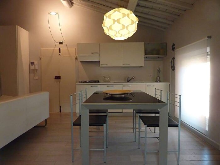 Casa bilocale in affitto in Piazza Martiri della Libertà, Centro, Pontedera