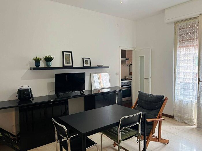 Appartamento trilocale in affitto in Via Fratelli Rosselli, Bologna Sulmona, Milano