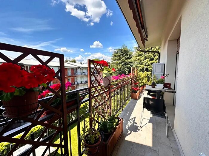 Appartamento quadrilocale in vendita in Via Emilia, Curno