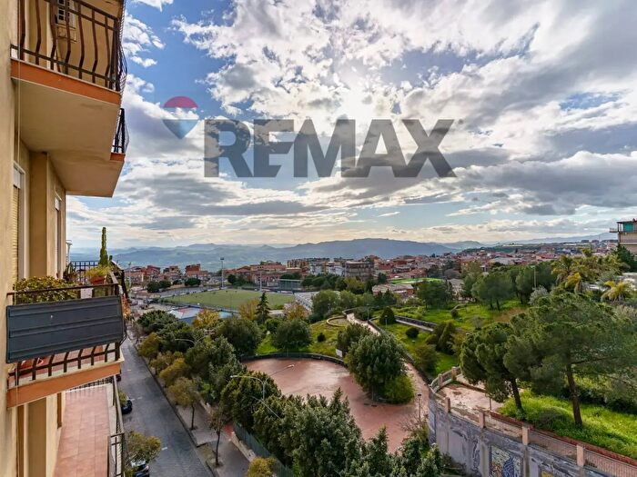 Appartamento quadrilocale in vendita in Via Giacomo Matteotti, Biancavilla