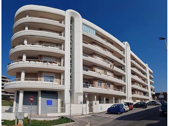 Appartamento bilocale in affitto in Via Augusto Imperatore, Pomezia Centro, Pomezia