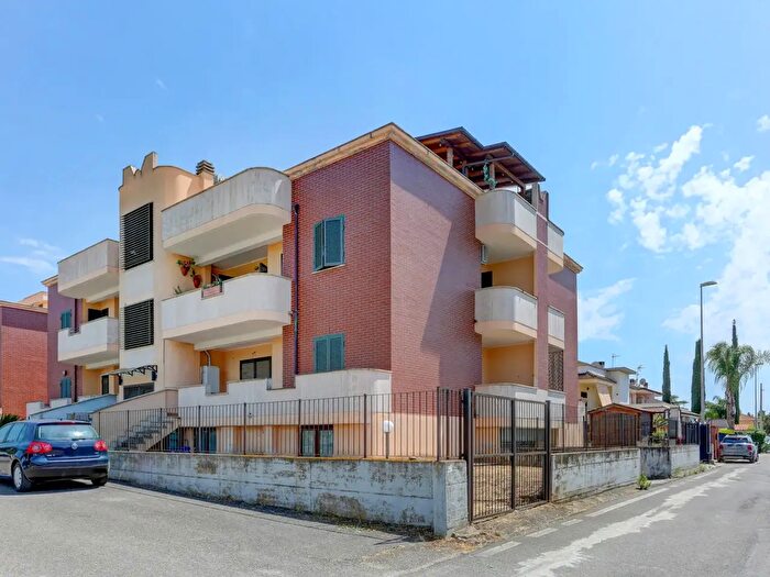 Appartamento bilocale in vendita in Via Fabrizio Caroso, Sermoneta