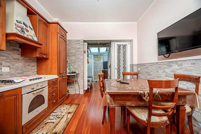 Appartamento trilocale in vendita in Via Don Carlo Gnocchi, Roma