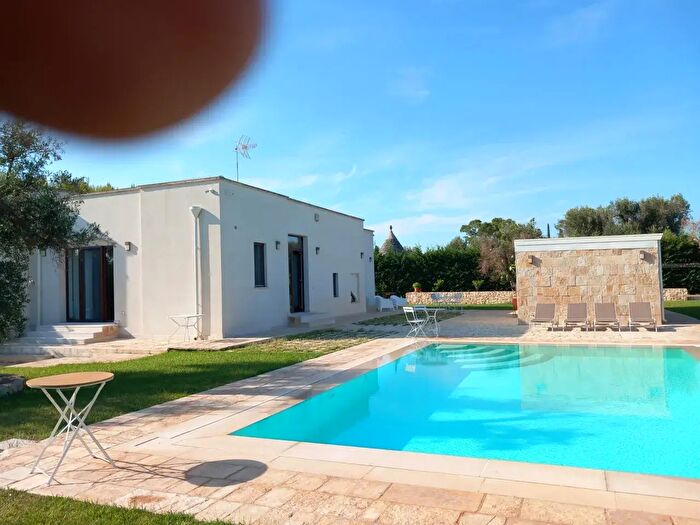 Casa con 8 locali in vendita in Cda Angeluzzi, San Michele Salentino