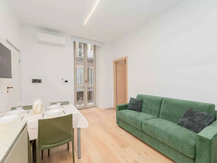 Appartamento bilocale in affitto in Via San Domenico, Quadrilatero Romano, Torino