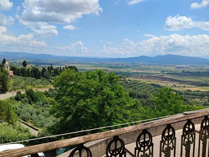 Casa con 6 locali in vendita in Giuncarico, Gavorrano