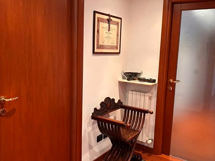 Appartamento trilocale in vendita in Ancona