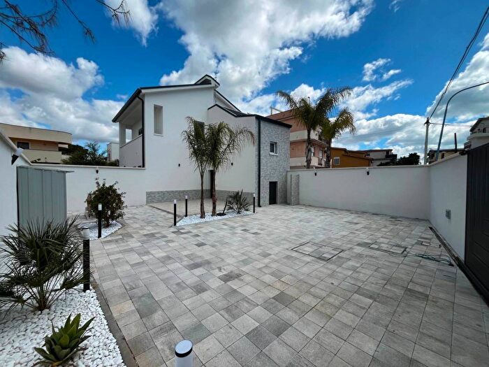 Casa trilocale in affitto in Viale Viareggio, San Leone Villaseta Villaggio, Agrigento