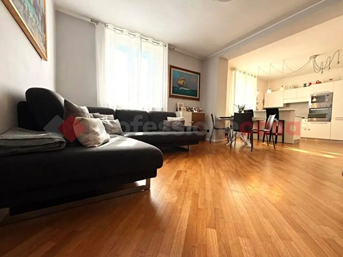 Appartamento trilocale in vendita in Livorno