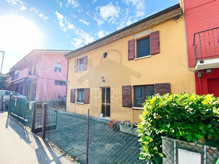 Casa con 5 locali in vendita in Ponte Verucchio Verucchio Rn, Verucchio