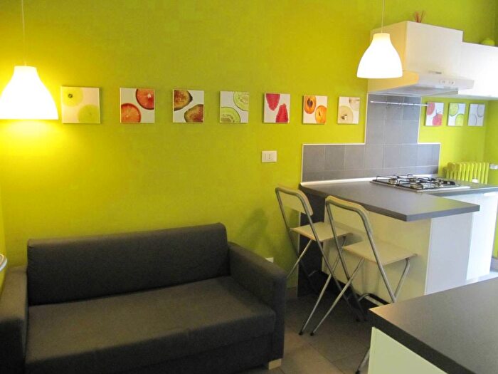 Appartamento trilocale in affitto in Via Luigi Castiglioni, Bocconi, Milano