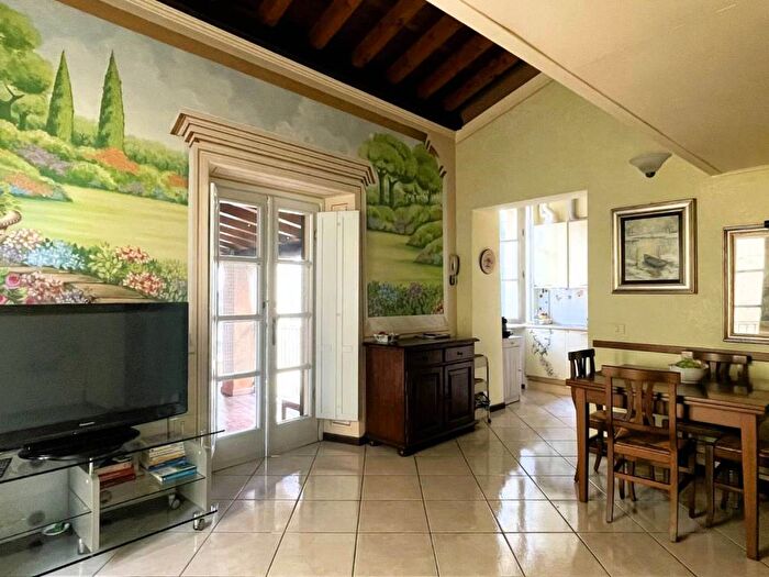Appartamento trilocale in affitto in Via dei Lauri, Centro, San Felice del Benaco