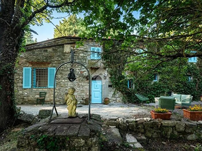 Casa con 6 locali in vendita in Via San Clemente, Fiesole