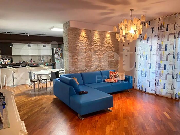 Appartamento trilocale in vendita in Via Riccardo Cotugno, Andria