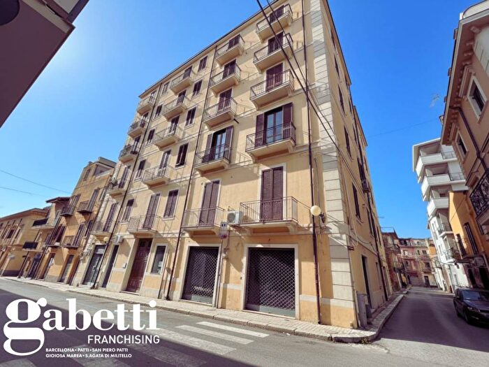 Appartamento trilocale in affitto in VIA SAN GIUSEPPE, Centro, SantAgata di Militello