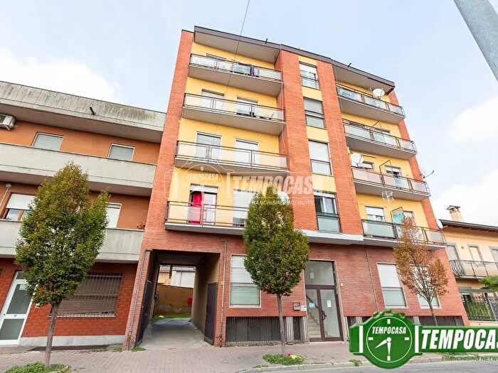 Appartamento trilocale in vendita in Viale Montegrappa, Sant'Angelo Lodigiano