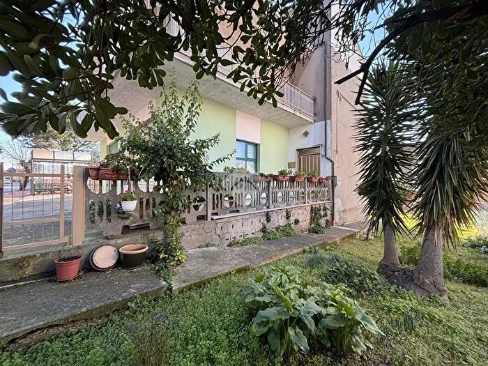 Casa trilocale in vendita in Viale della Resistenza, Pineto