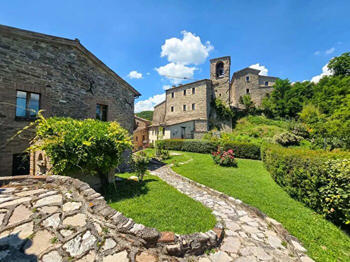 Casa con 5 locali in vendita in Piagnano, Sassocorvaro Auditore