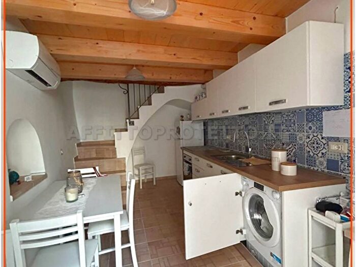 Casa trilocale in affitto in Via Monsignor Vincenzo Ruggiero, Maranola Trivio, Formia