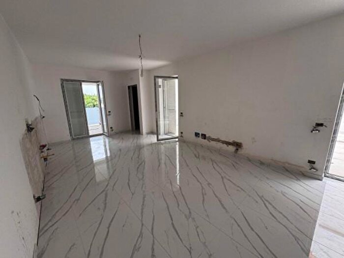 Appartamento quadrilocale in vendita in Via Ulisse Prota Giurleo, Napoli