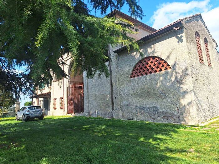 Casa con 6 locali in affitto in Via Romana, Frassinelle Polesine