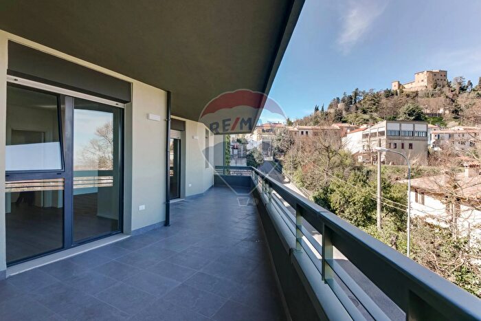 Appartamento quadrilocale in vendita in Via Cantalupo, Bertinoro