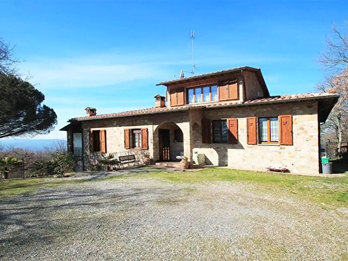 Casa con 10 locali in vendita in Strada Comunale di Cignano, Radda In Chianti