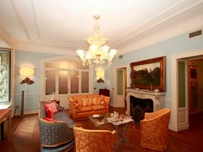 Appartamento con 6 locali in vendita in Milano