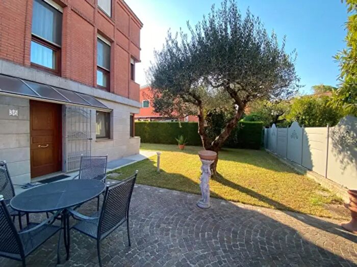 Appartamento quadrilocale in vendita in Via San Pio X, Abano Terme