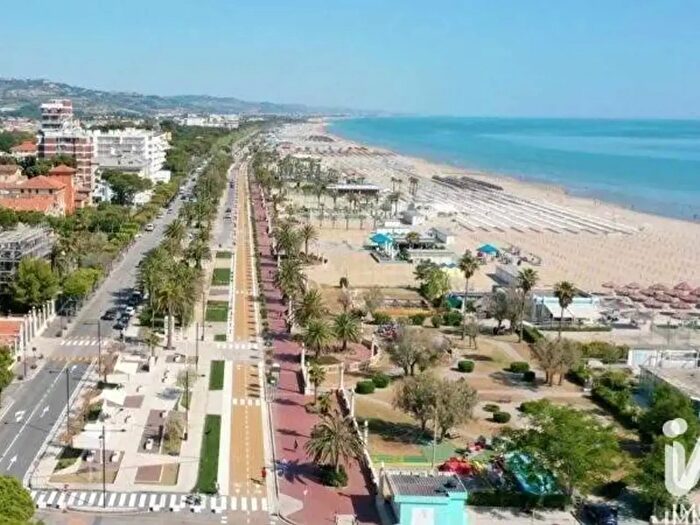 Appartamento trilocale in vendita in Via Trieste, Giulianova