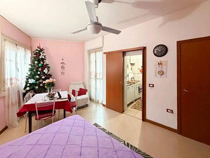 Appartamento trilocale in vendita in Milano