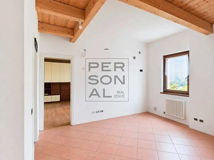 Appartamento con 5 locali in vendita in Rovereto