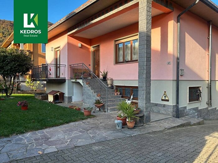 Casa con 5 locali in vendita in Via Monte Generoso, Induno Olona