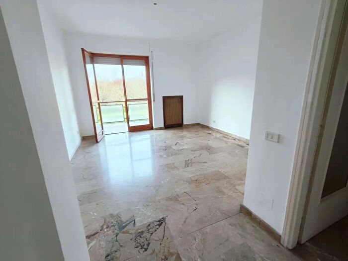 Appartamento trilocale in vendita in Via Milly Carla Mignone, Milano