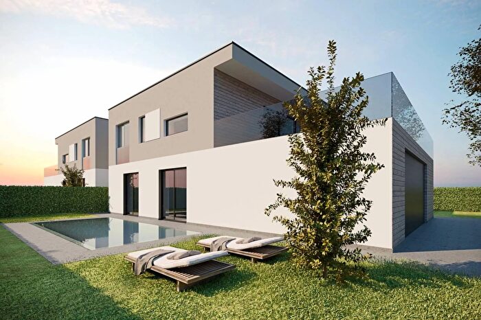 Casa con 5 locali in vendita in San Fermo Della Battaglia