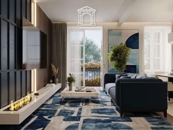 Appartamento quadrilocale in vendita in Via Edmondo De Amicis, Trieste