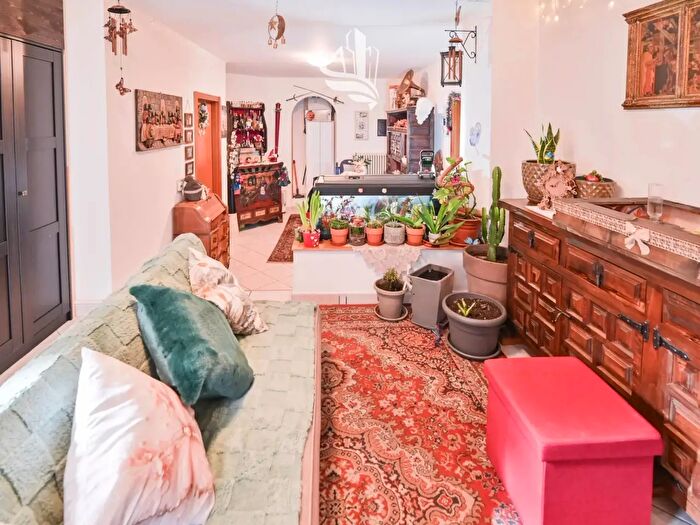 Appartamento trilocale in vendita in Via Principale, Terlano