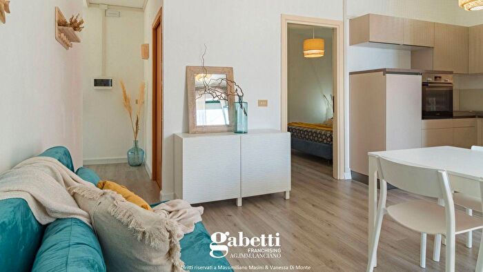 Appartamento trilocale in vendita in Strada Statale Adriatica, Fossacesia