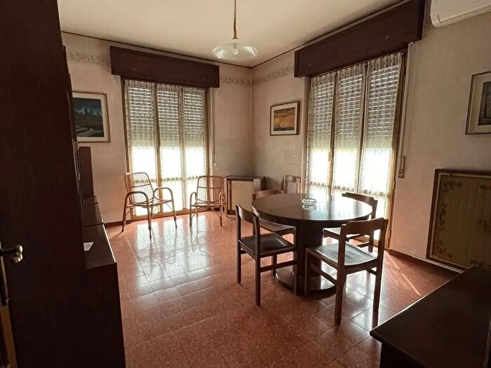 Appartamento bilocale in vendita in Via Cavallotti, Cologno Monzese