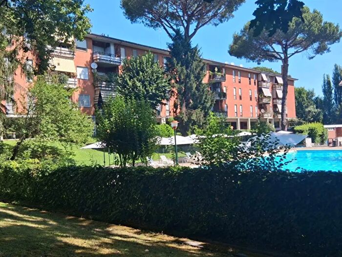 Appartamento trilocale in vendita in Roma