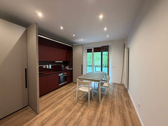 Appartamento trilocale in affitto in Via Maggiore Pietro Toselli, Libertà Villabianca, Palermo