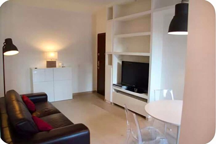 Appartamento monolocale in affitto in Via Carlo Poma, Milano