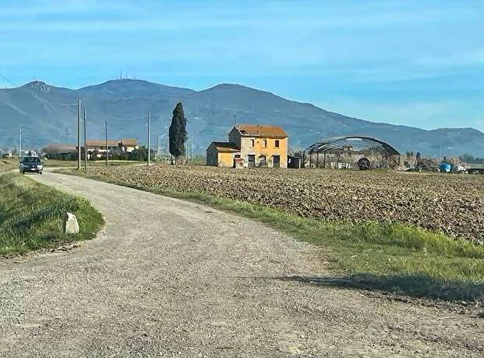 Appartamento trilocale in affitto in Via dei Merli, Arnaccio Chiesanuova, Cascina
