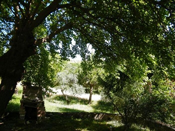 Casa con 5 locali in vendita in Piazza della Libertà, Serra San Quirico