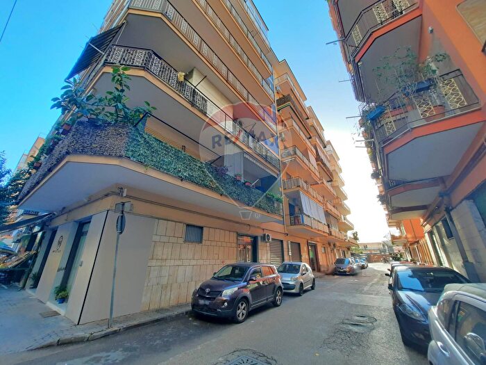 Appartamento trilocale in vendita in Via Pietro De Martino, Casoria