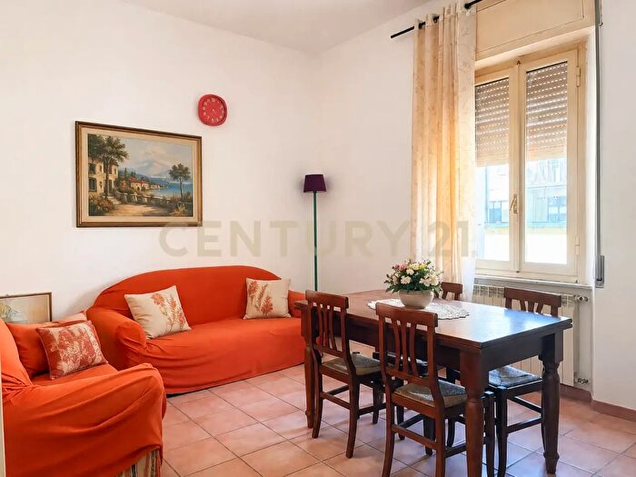 Appartamento trilocale in vendita in Via Giuseppe Mazzini, Orbetello