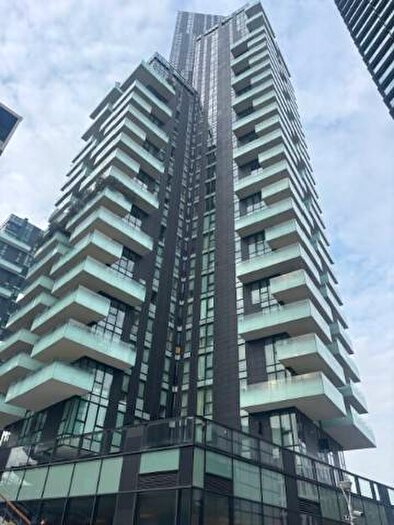 Appartamento bilocale in affitto in Viale della Liberazione, Porta Nuova, Milano